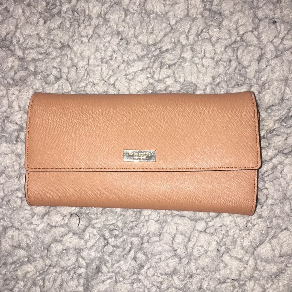 Kate Spade Trifold wallet